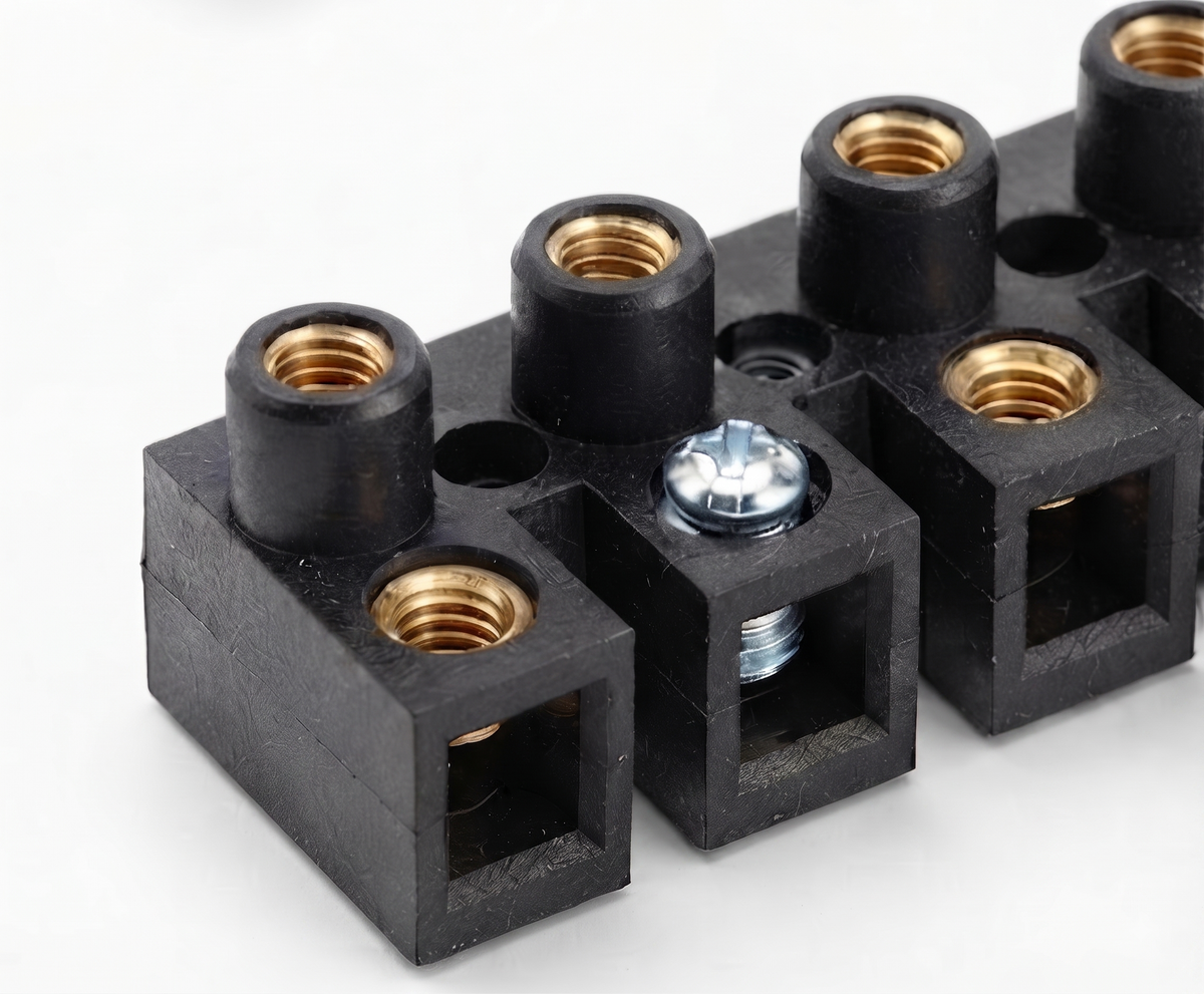 12 Way Connector Strip (Choc Block) - Black, 3A to 60A