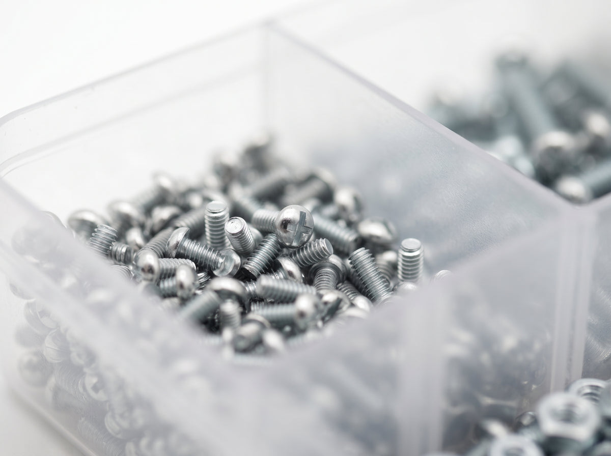 840pc Assorted Machine Screws, Nuts & Washers Box - M3, M4 & M5