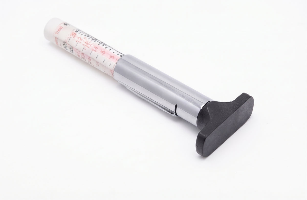 Tyre Tread Depth Gauge – MOT Approved Tyre Wear Indicator (1–26mm)