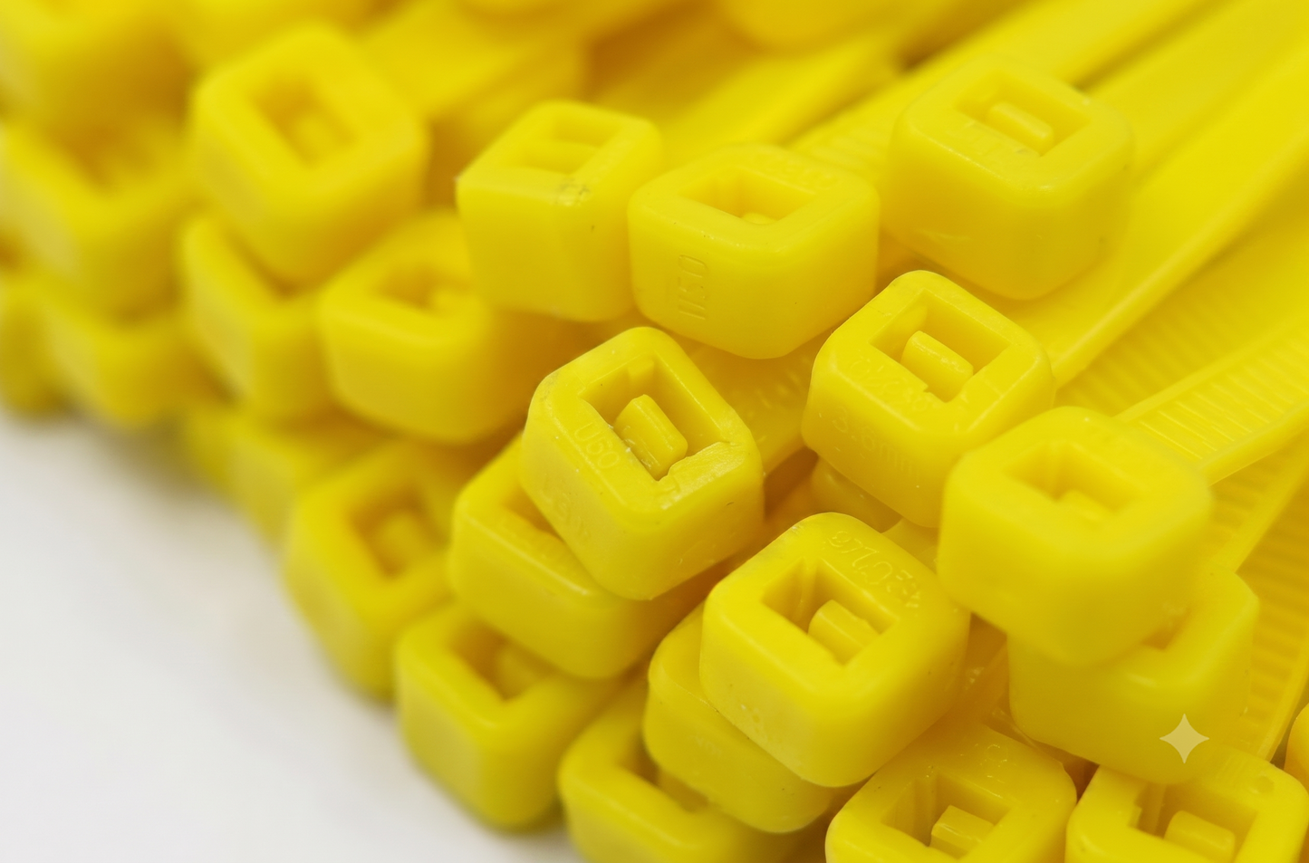 Yellow Nylon Cable Ties (All Sizes) NEW